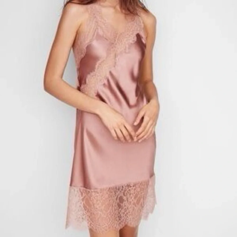 Victorias Secret height lingerie pink